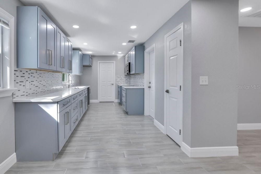 Active With Contract: $2,600 (4 beds, 2 baths, 1852 Square Feet)