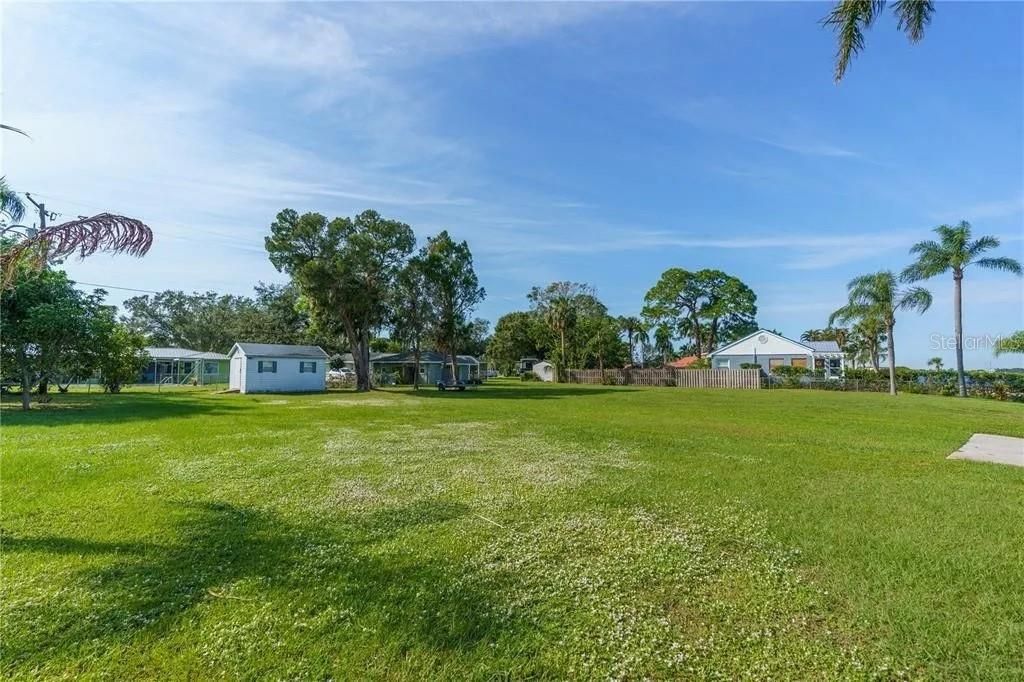 待售: $499,000 (0.23 acres)
