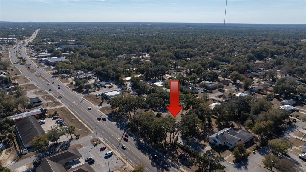 На продажу: $179,999 (0.74 acres)