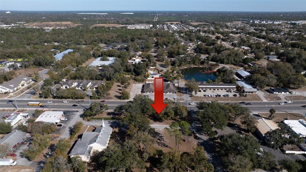 На продажу: $179,999 (0.74 acres)