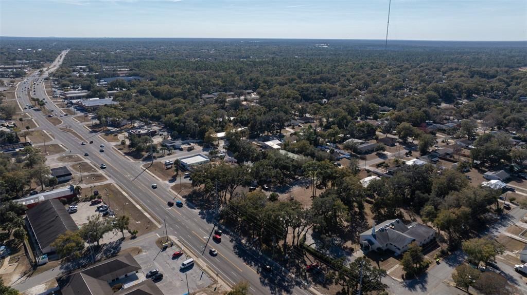 На продажу: $179,999 (0.74 acres)