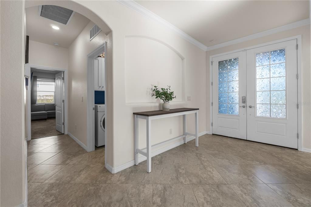 En Venta: $595,000 (3 camas, 3 baños, 2440 Pies cuadrados)