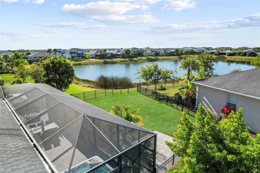 En Venta: $595,000 (3 camas, 3 baños, 2440 Pies cuadrados)
