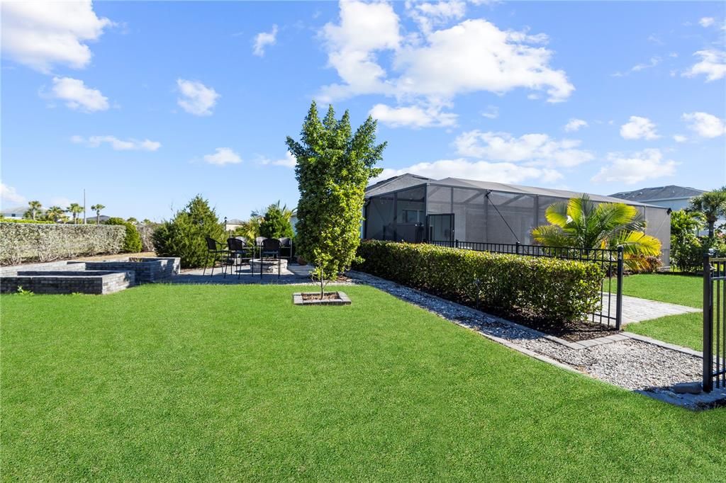 En Venta: $595,000 (3 camas, 3 baños, 2440 Pies cuadrados)