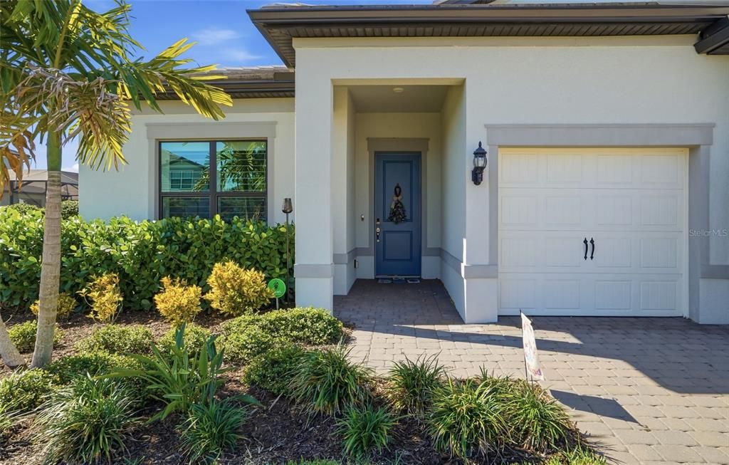 For Rent: $10,500 (3 beds, 2 baths, 2293 Square Feet)
