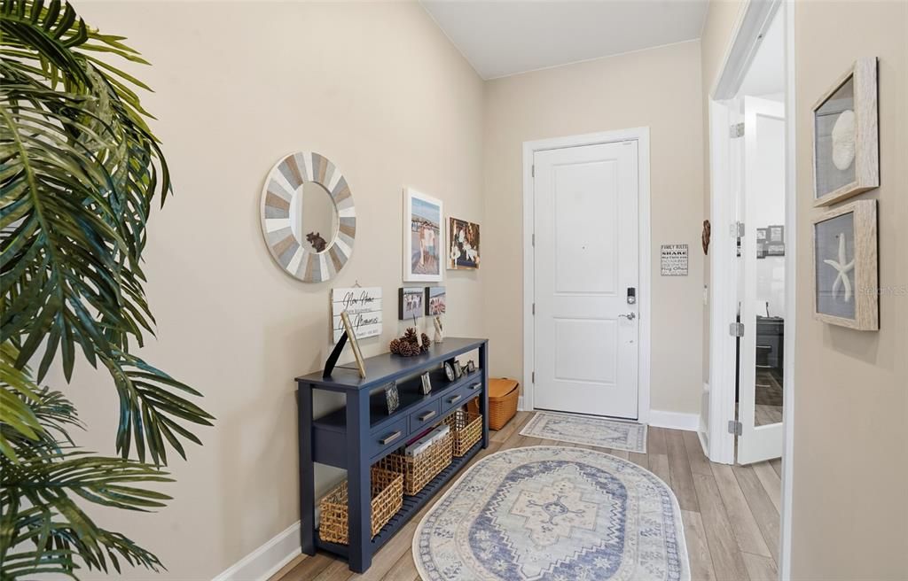 For Rent: $10,500 (3 beds, 2 baths, 2293 Square Feet)