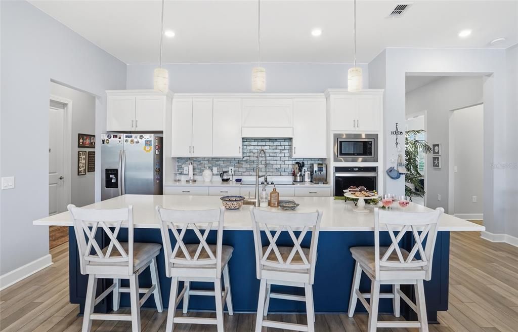 For Rent: $10,500 (3 beds, 2 baths, 2293 Square Feet)