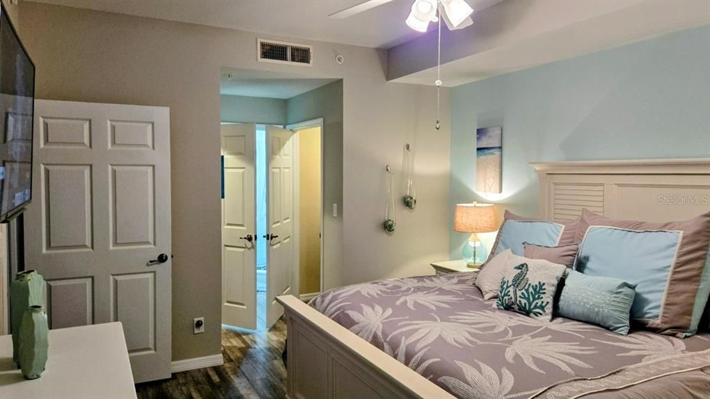 Activo con contrato: $419,000 (3 camas, 2 baños, 1647 Pies cuadrados)