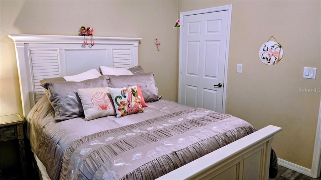 Activo con contrato: $419,000 (3 camas, 2 baños, 1647 Pies cuadrados)