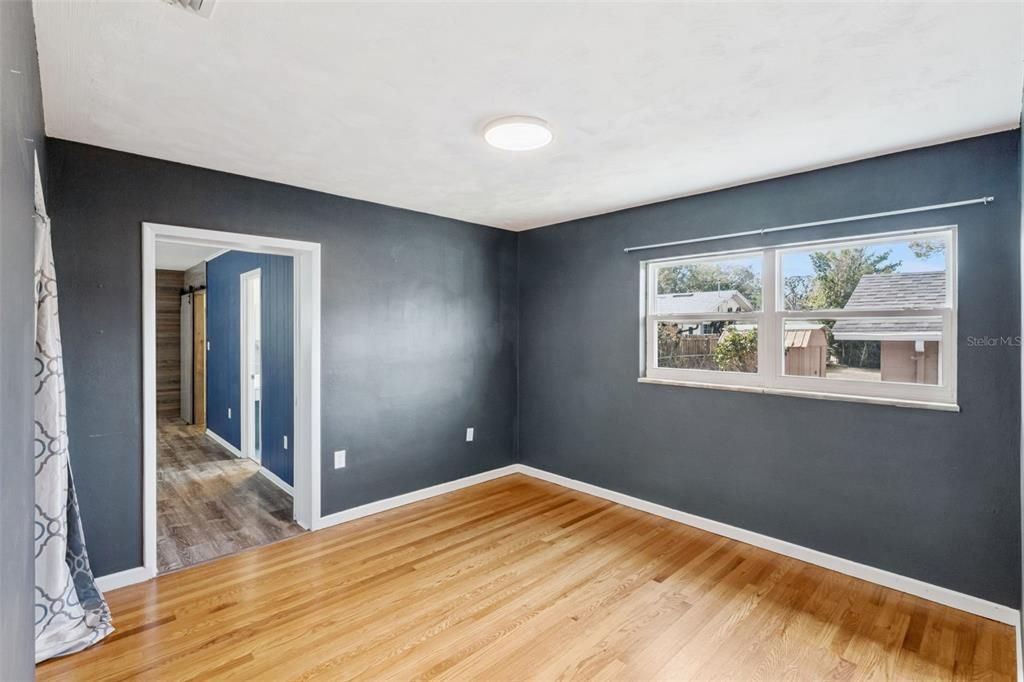 Activo con contrato: $299,000 (3 camas, 2 baños, 1912 Pies cuadrados)