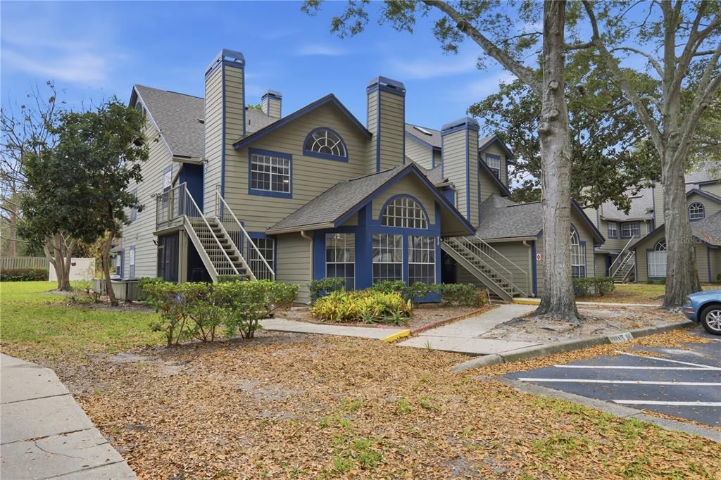 Active With Contract: $163,900 (2 beds, 2 baths, 792 Square Feet)