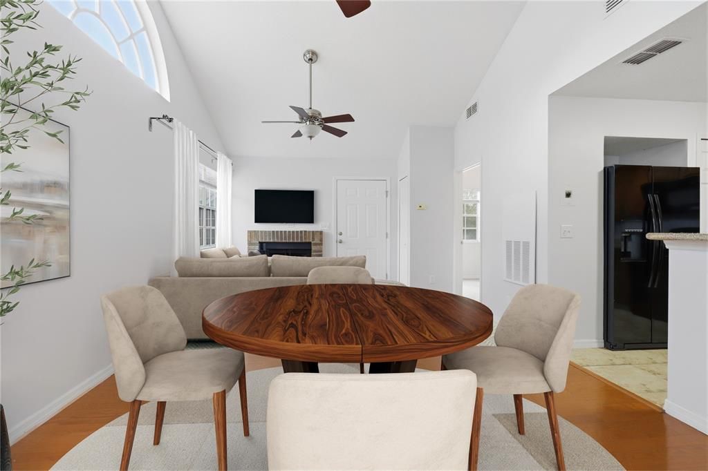 Active With Contract: $163,900 (2 beds, 2 baths, 792 Square Feet)