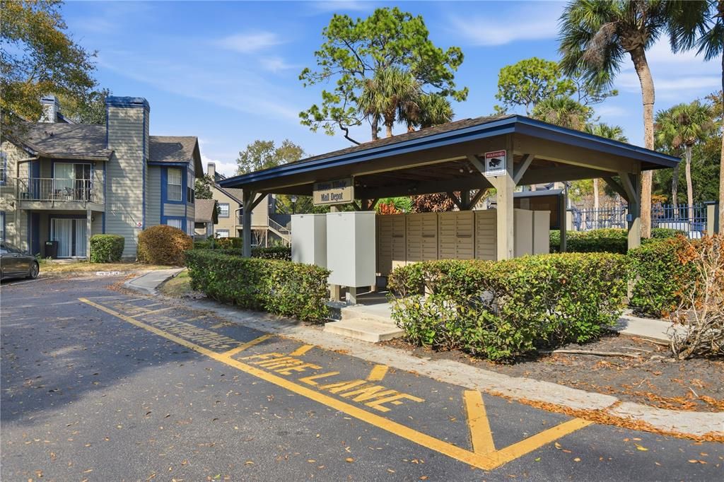 Active With Contract: $163,900 (2 beds, 2 baths, 792 Square Feet)