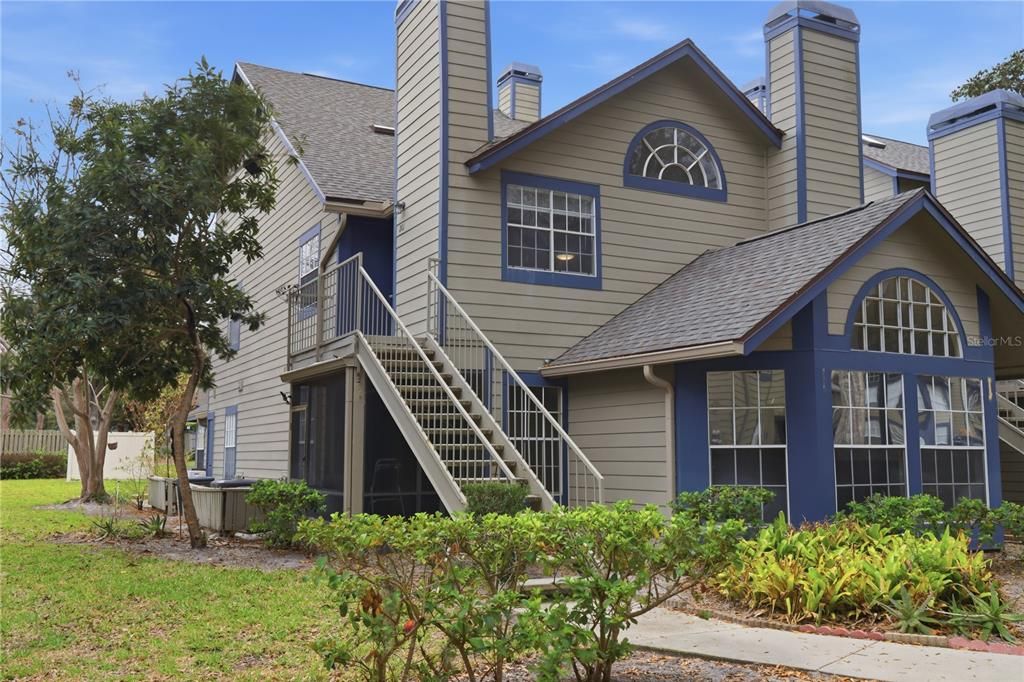 Active With Contract: $163,900 (2 beds, 2 baths, 792 Square Feet)