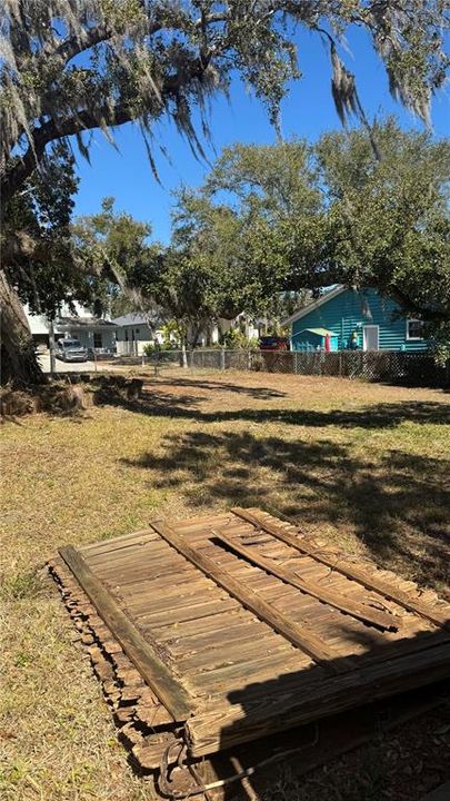 待售: $455,000 (0.14 acres)