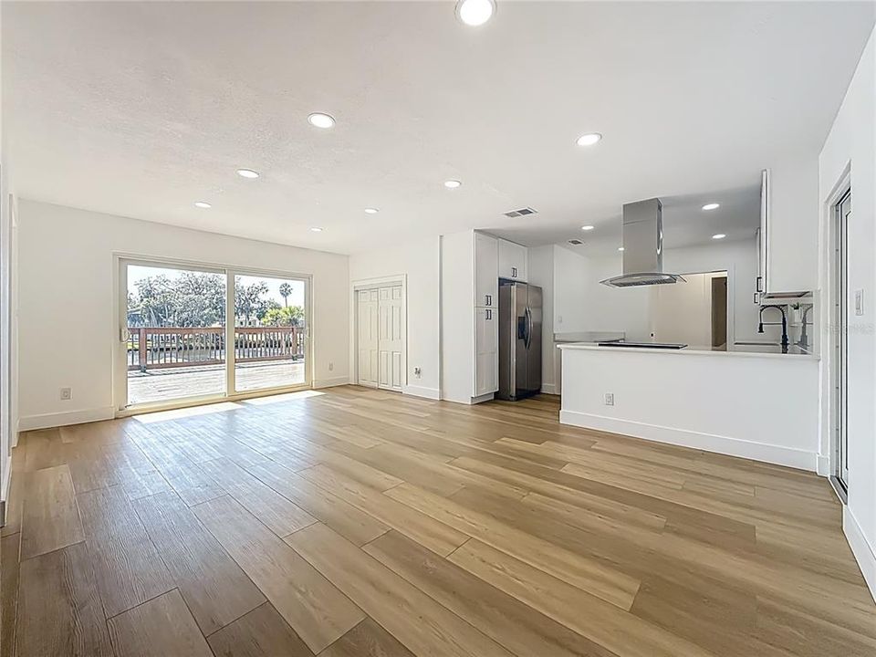 En Venta: $589,000 (5 camas, 4 baños, 3830 Pies cuadrados)