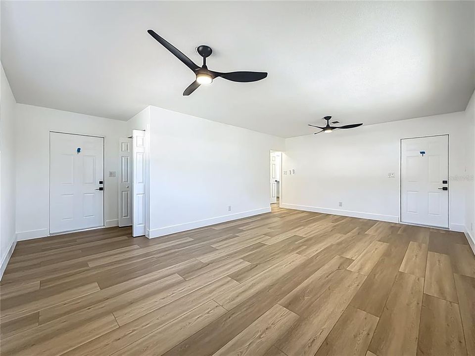En Venta: $589,000 (5 camas, 4 baños, 3830 Pies cuadrados)