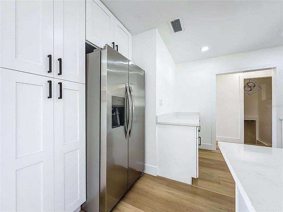 En Venta: $589,000 (5 camas, 4 baños, 3830 Pies cuadrados)