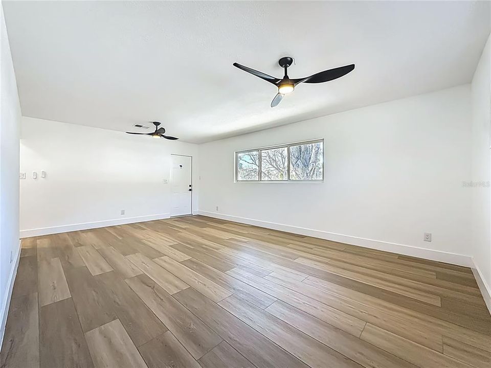 En Venta: $589,000 (5 camas, 4 baños, 3830 Pies cuadrados)