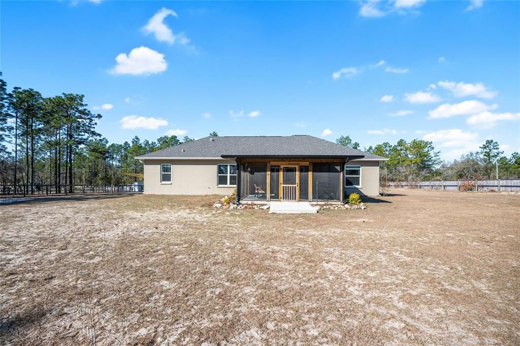 En Venta: $574,900 (4 camas, 2 baños, 2015 Pies cuadrados)