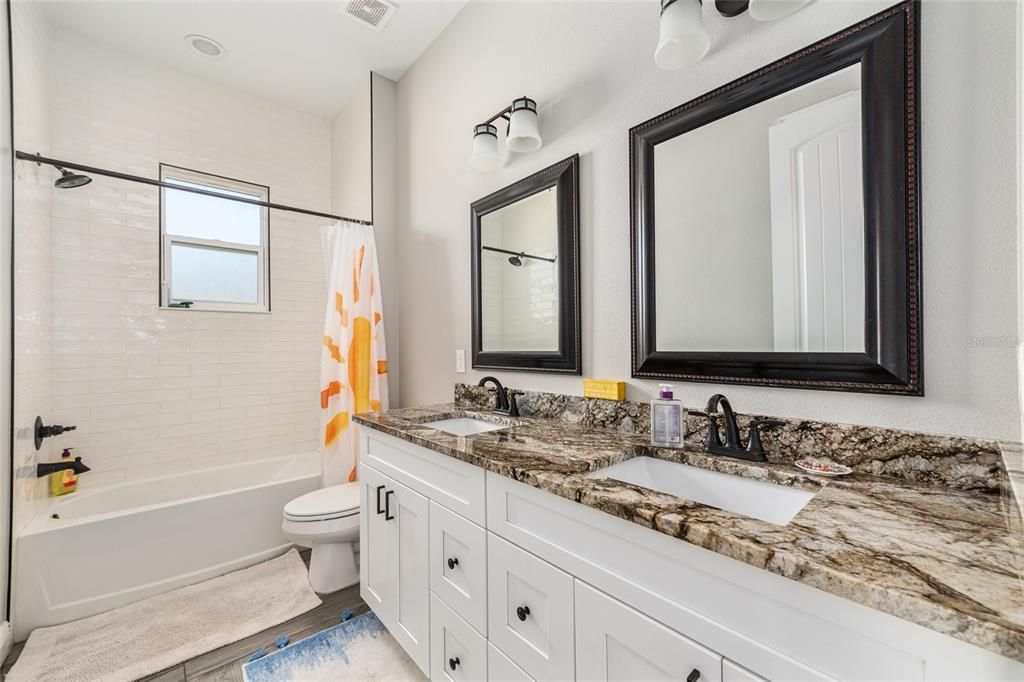 En Venta: $574,900 (4 camas, 2 baños, 2015 Pies cuadrados)