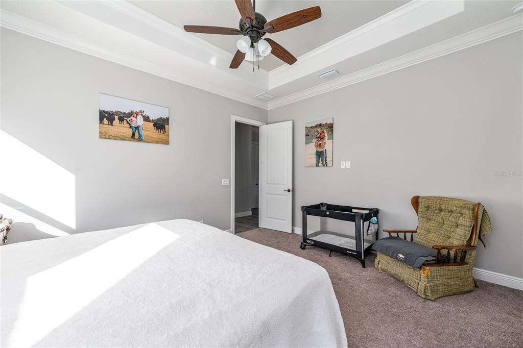 En Venta: $574,900 (4 camas, 2 baños, 2015 Pies cuadrados)