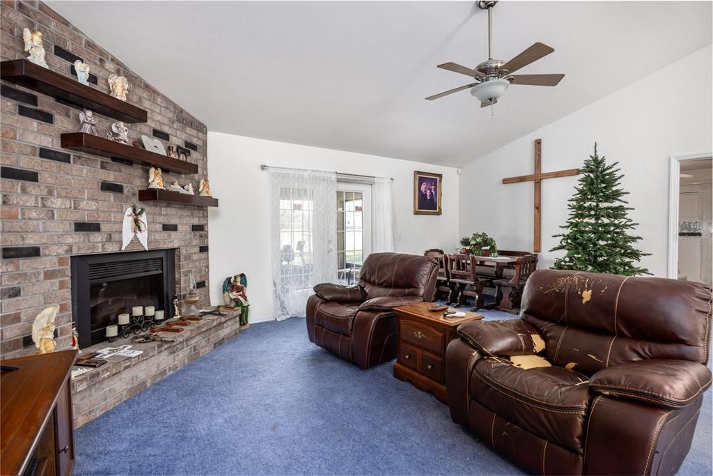 For Sale: $420,000 (3 beds, 2 baths, 2306 Square Feet)