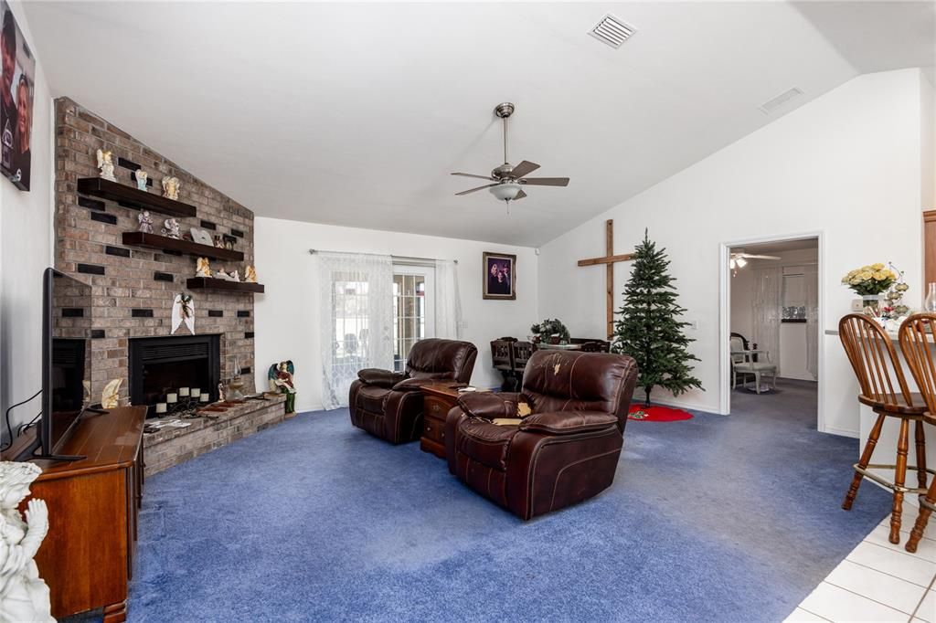 For Sale: $420,000 (3 beds, 2 baths, 2306 Square Feet)