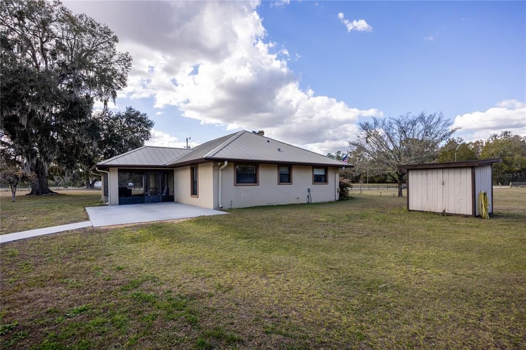 For Sale: $420,000 (3 beds, 2 baths, 2306 Square Feet)