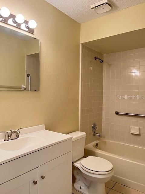 В аренду: $1,395 (2 спален, 2 ванн, 810 Квадратных фут)