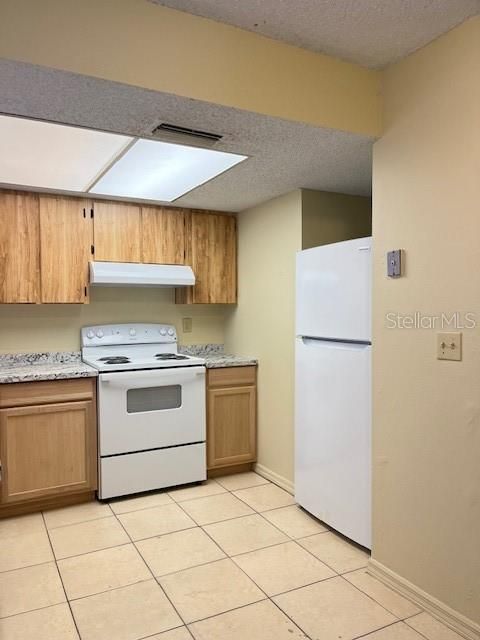 В аренду: $1,395 (2 спален, 2 ванн, 810 Квадратных фут)