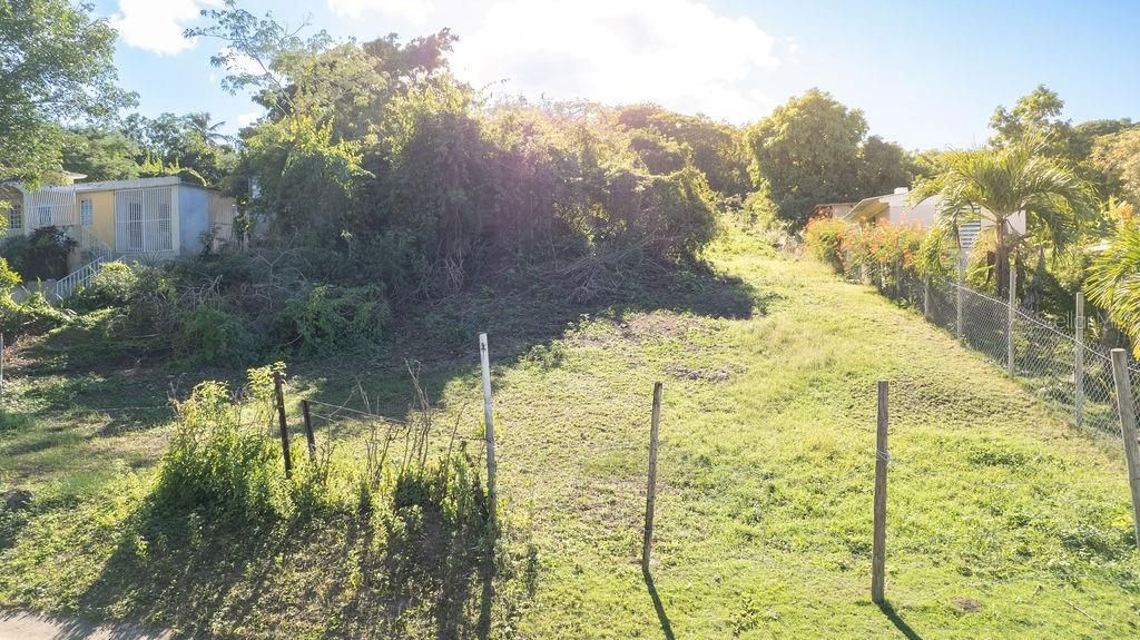 На продажу: $100,000 (0.38 acres)