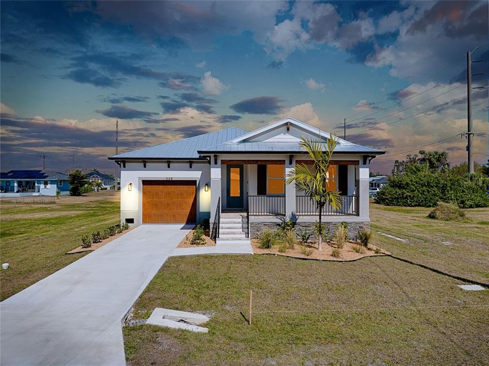 Active With Contract: $335,000 (3 beds, 2 baths, 1348 Square Feet)