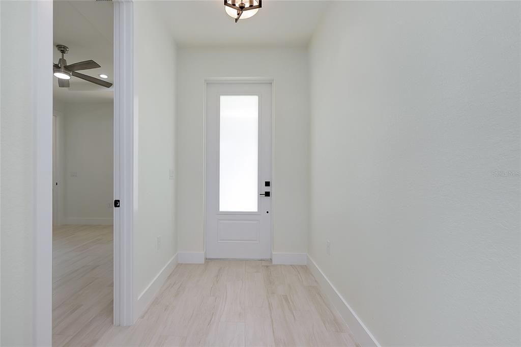 Active With Contract: $335,000 (3 beds, 2 baths, 1348 Square Feet)
