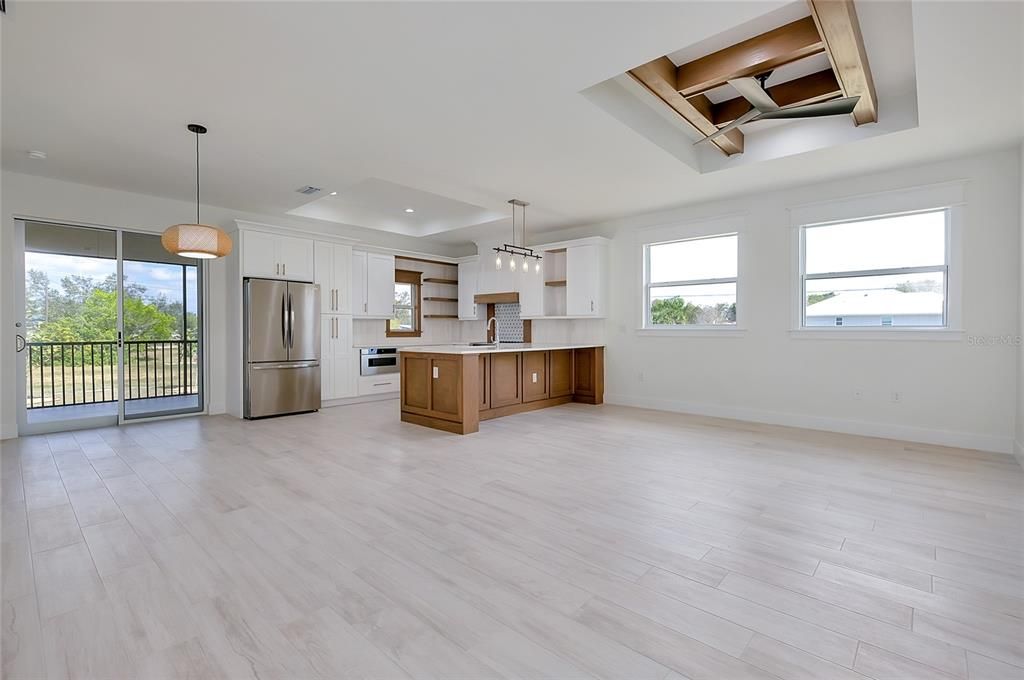 Active With Contract: $335,000 (3 beds, 2 baths, 1348 Square Feet)
