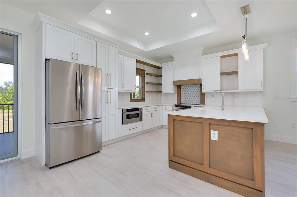 Active With Contract: $335,000 (3 beds, 2 baths, 1348 Square Feet)