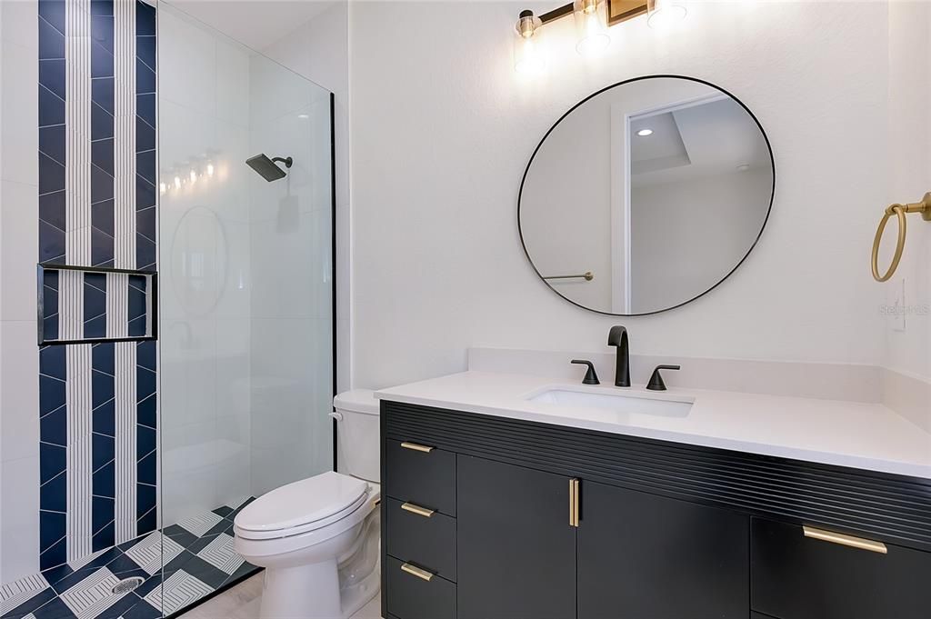 Active With Contract: $335,000 (3 beds, 2 baths, 1348 Square Feet)