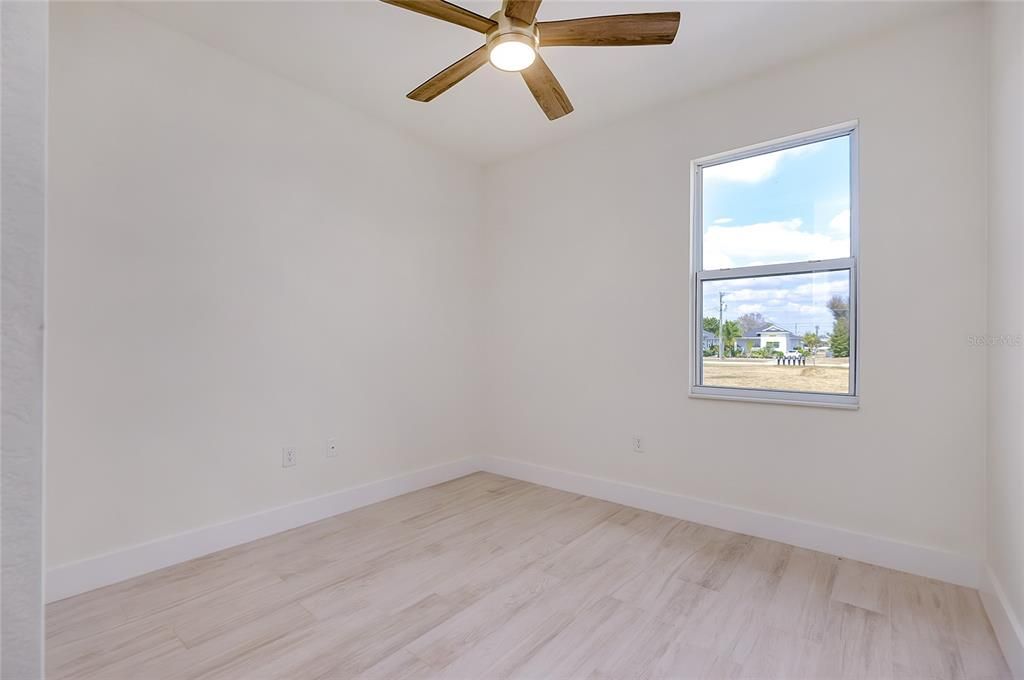 Active With Contract: $335,000 (3 beds, 2 baths, 1348 Square Feet)