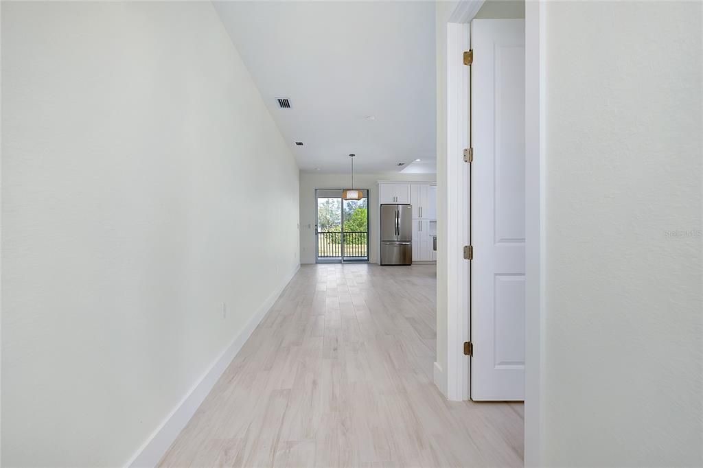 Active With Contract: $335,000 (3 beds, 2 baths, 1348 Square Feet)