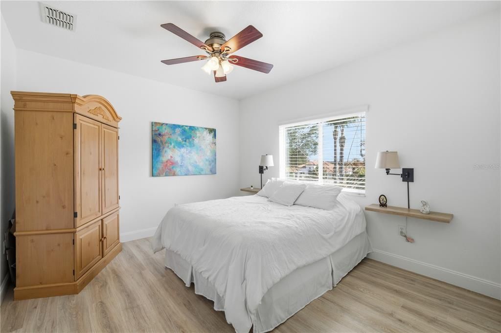 En Venta: $575,000 (3 camas, 3 baños, 2134 Pies cuadrados)