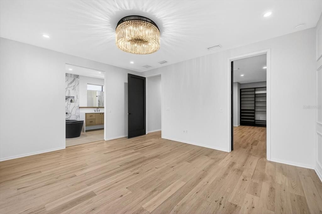 For Rent: $12,750 (4 beds, 4 baths, 3758 Square Feet)