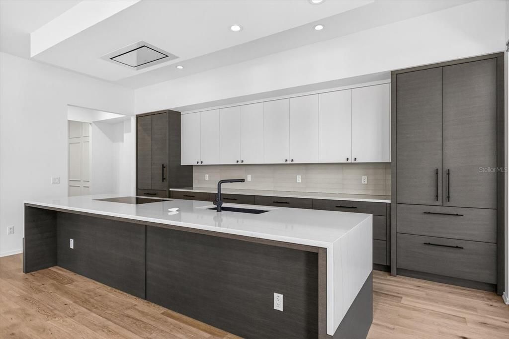 For Rent: $12,750 (4 beds, 4 baths, 3758 Square Feet)