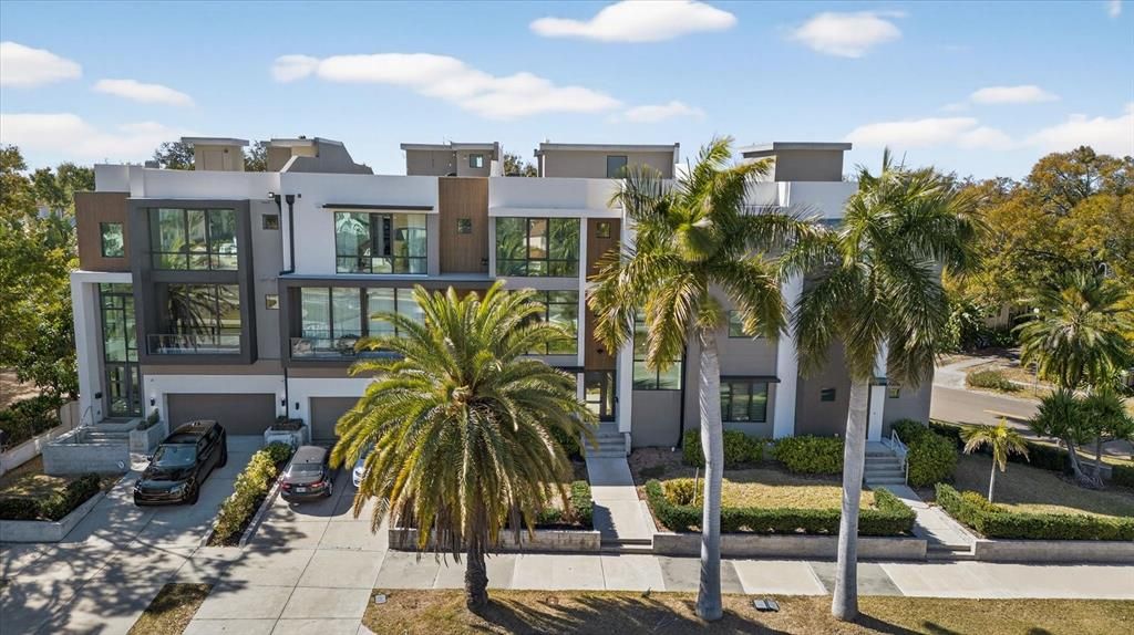 For Rent: $12,750 (4 beds, 4 baths, 3758 Square Feet)