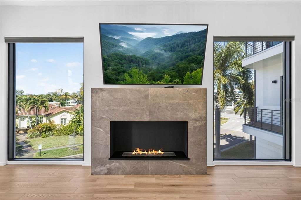 For Rent: $12,750 (4 beds, 4 baths, 3758 Square Feet)
