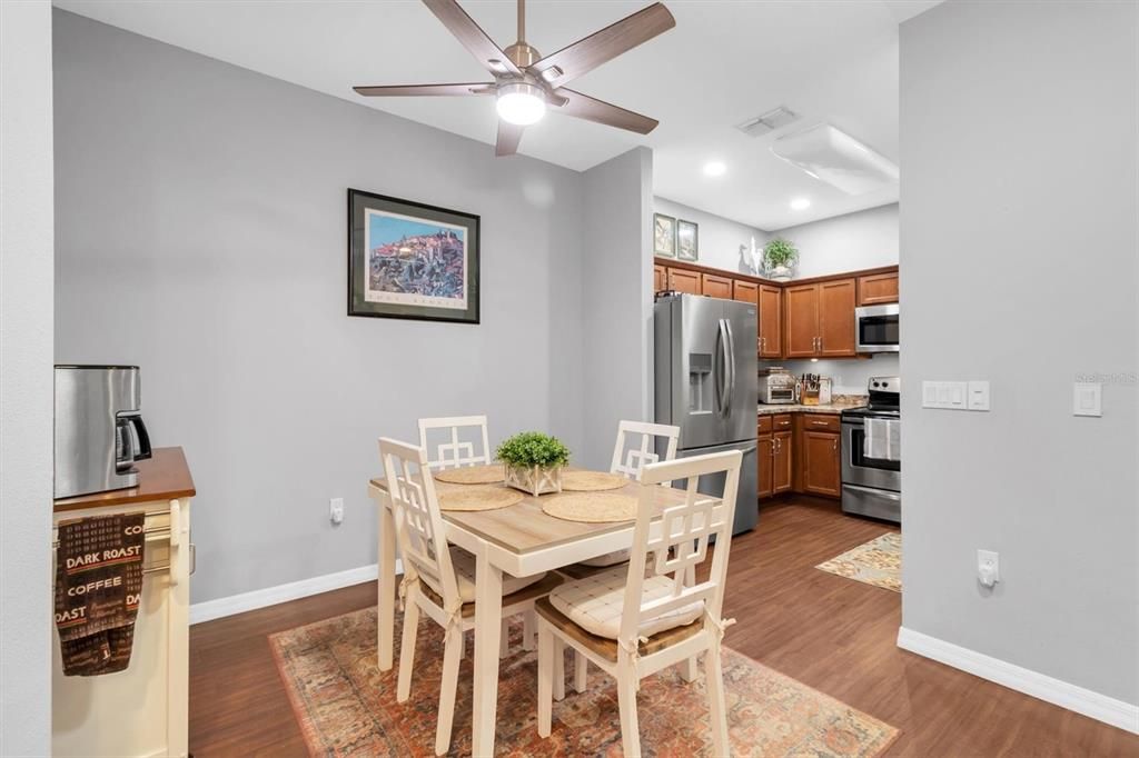 Active With Contract: $240,000 (2 beds, 2 baths, 1243 Square Feet)