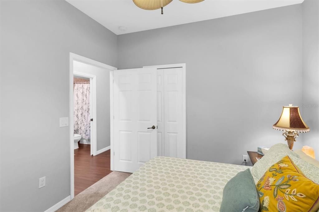 Active With Contract: $240,000 (2 beds, 2 baths, 1243 Square Feet)