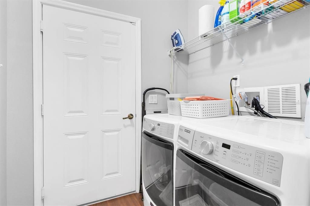 Active With Contract: $240,000 (2 beds, 2 baths, 1243 Square Feet)