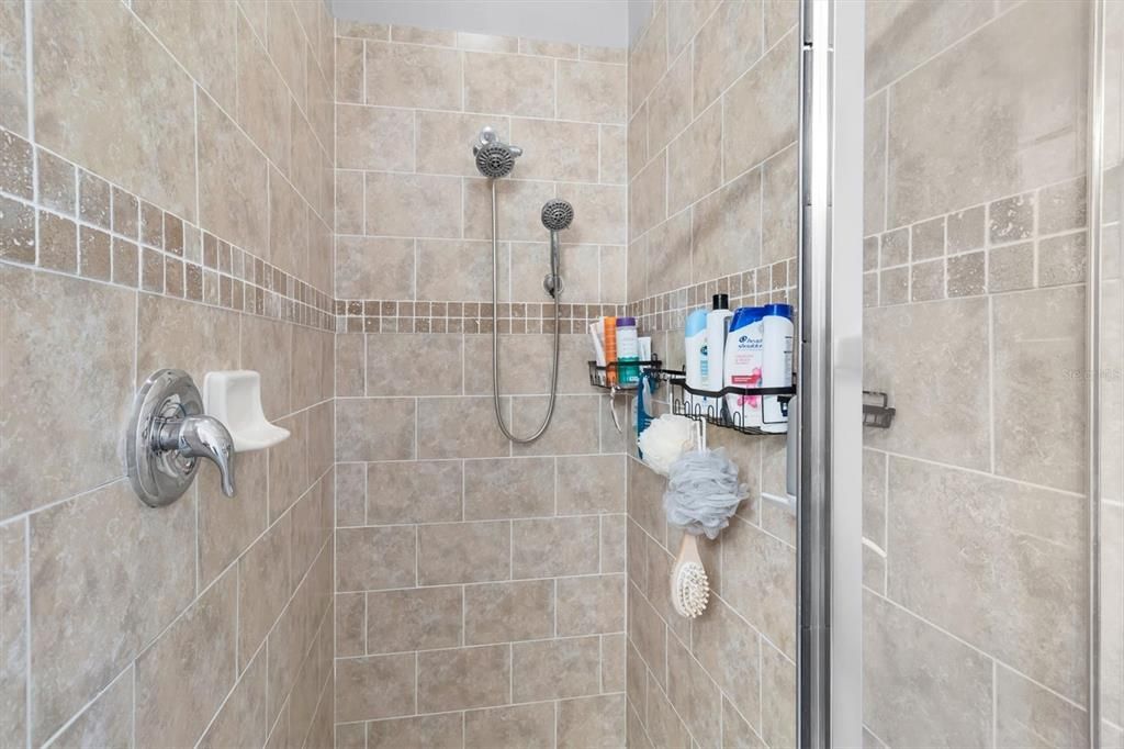 Active With Contract: $240,000 (2 beds, 2 baths, 1243 Square Feet)