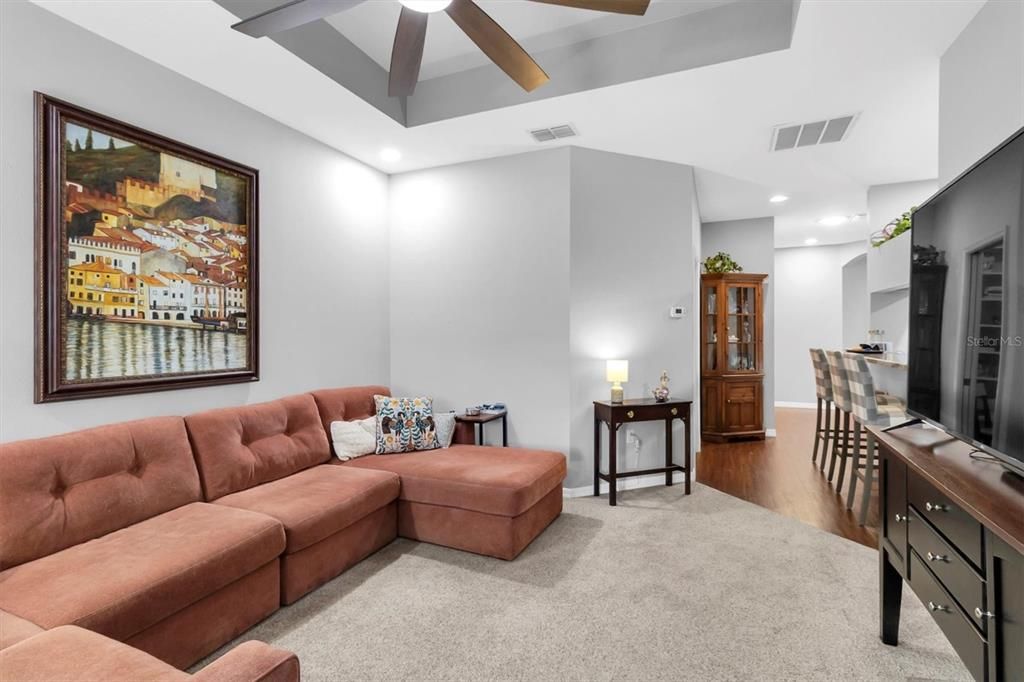 Active With Contract: $240,000 (2 beds, 2 baths, 1243 Square Feet)