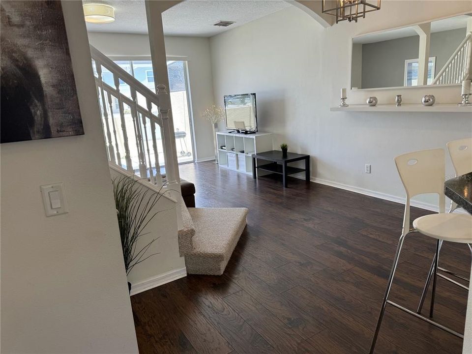 For Sale: $240,000 (3 beds, 2 baths, 1468 Square Feet)